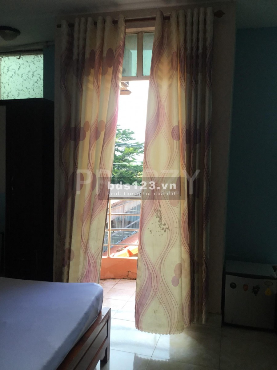 Cho thuê nhà nguyên căn mặt tiền đường chính phường Phú Thuận, Quận 7, giá tốt