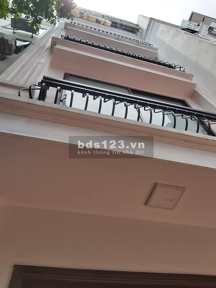 Bán nhà Vũ Đức Thận 34m² MT: 9m vô cùng thoáng sáng, ngõ ô tô tránh. 3,05 tỷ