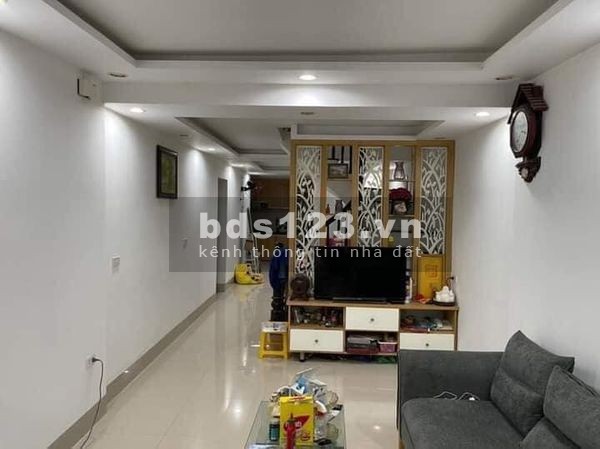 Nhà nguyên căn Linh Đàm 2 mặt thoáng, ô tô đỗ cửa, diện tích 41.3m, 4 tầng giá 2.85 tỷ