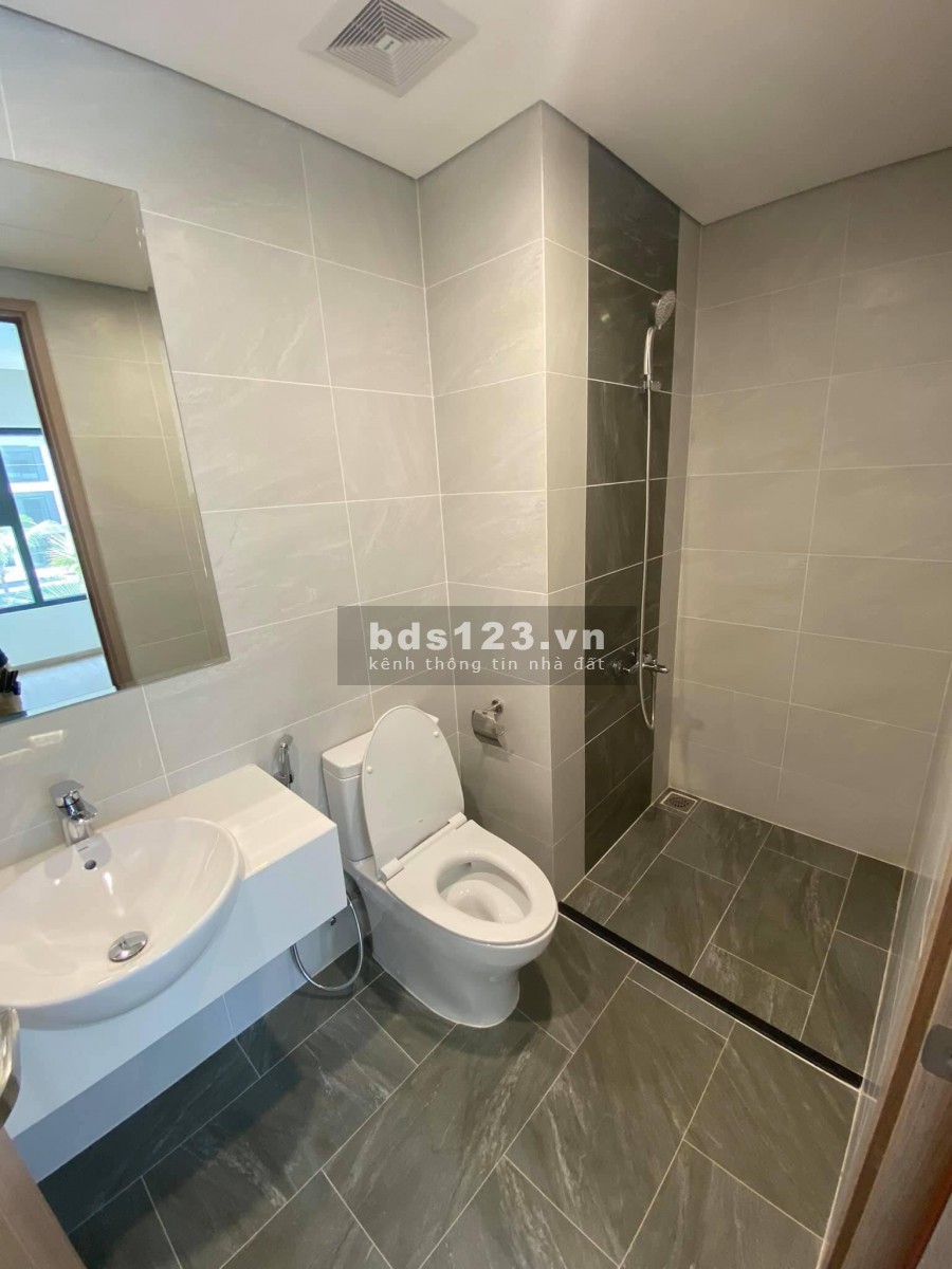 Bán cắt lỗ mùa dịch căn góc 2 phòng ngủ 2 wc giá chỉ còn 1.9 tỷ, sang tên sổ ngay, cc Vinhomes