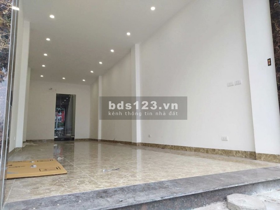 Cần cho thuê mặt bằng làm cửa hàng kinh doanh đa ngành nghề, diện tích 50m2, vào ở ngay