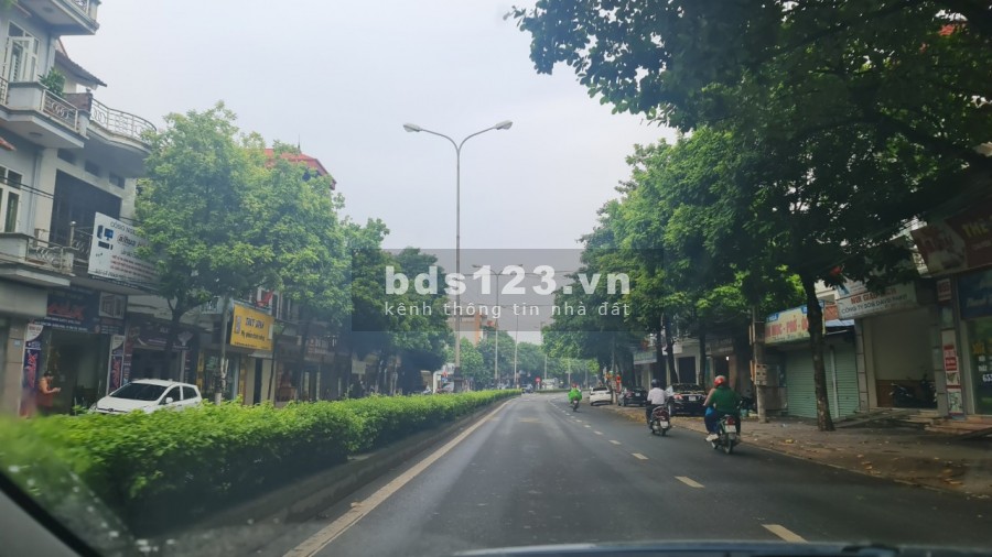 Siêu hót bom tấn Mặt đường Hùng Vương. Lh: 0988758886