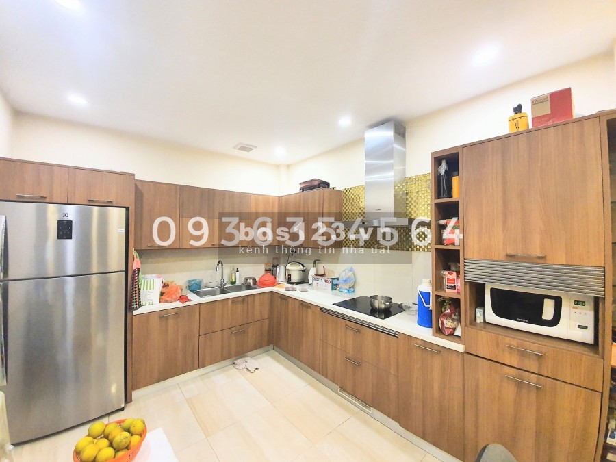 Bán nhà Nguyễn Ngọc Nại,,kinh doanh sầm uất, ở+văn phòng đều đẹp. 7 tỷ, 48m2