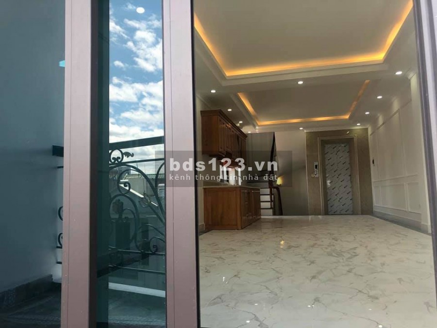 Chính chủ bán nhà liền kề phố Lê Trọng Tấn, ô tô kinh doanh dt 50m2, 7 tầng, giá 6.8 tỷ