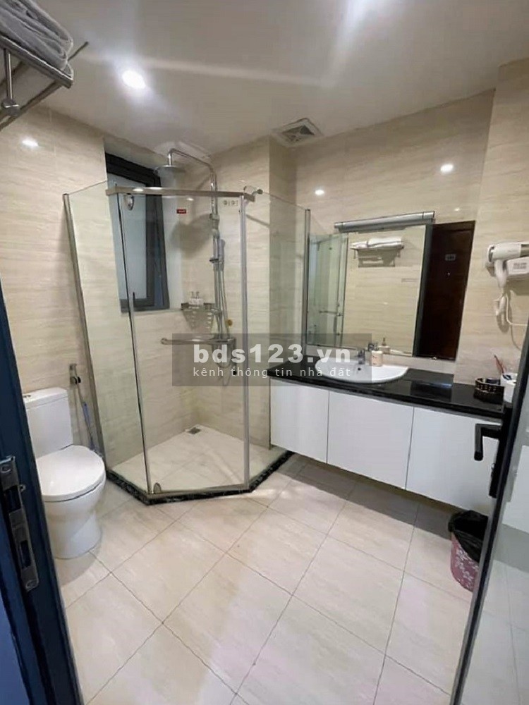 Bán nhanh nhà phố Láng Hạ ô tô, vỉa hè, kinh doanh, diên tích 80m2 đúc 6 tầng, giá 21 tỷ