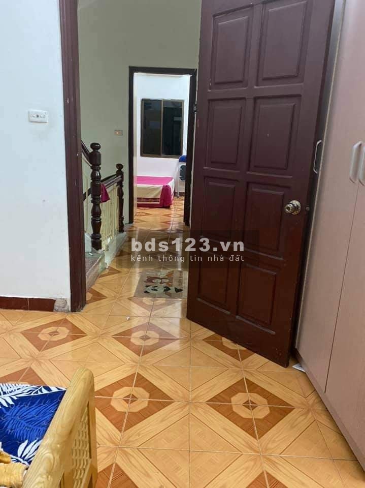 Bán Nhà Đẹp, KHương Trung Quận Thanh Xuân, Nhà cách 5m, Hồ, Nhà cách ô tô Tránh 5m,
