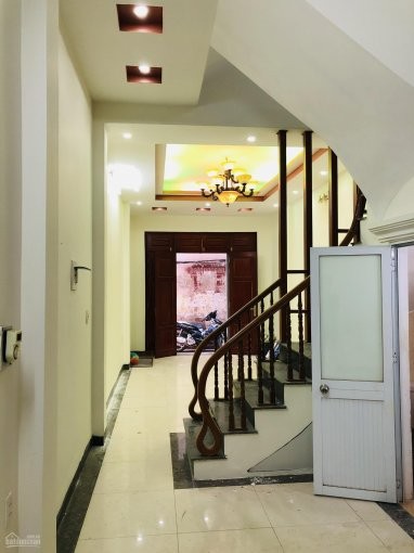 Bán nhà Minh Khai, ngõ rộng ô tô tránh, diện tích sử dụng 40m2, giá bán 2.9 tỷ, lh 0983946102