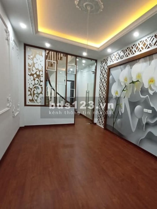 Bán nhà trung tâm Quận Đống Đa, dt 48m2, 6 tầng đường thoáng, dọn bào ở luôn, giá chỉ 3.4 tỷ