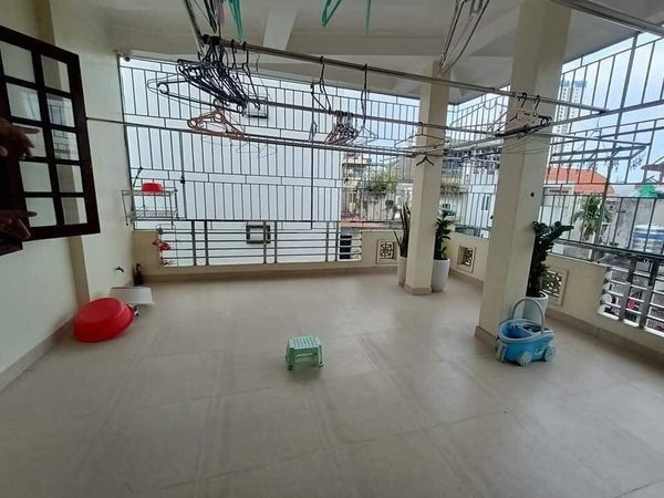 Bán nhà ngã tư Sở ngõ nông cách đường Trường Chinh 10m, mt rộng 5.2m, giá 4.65 tỷ