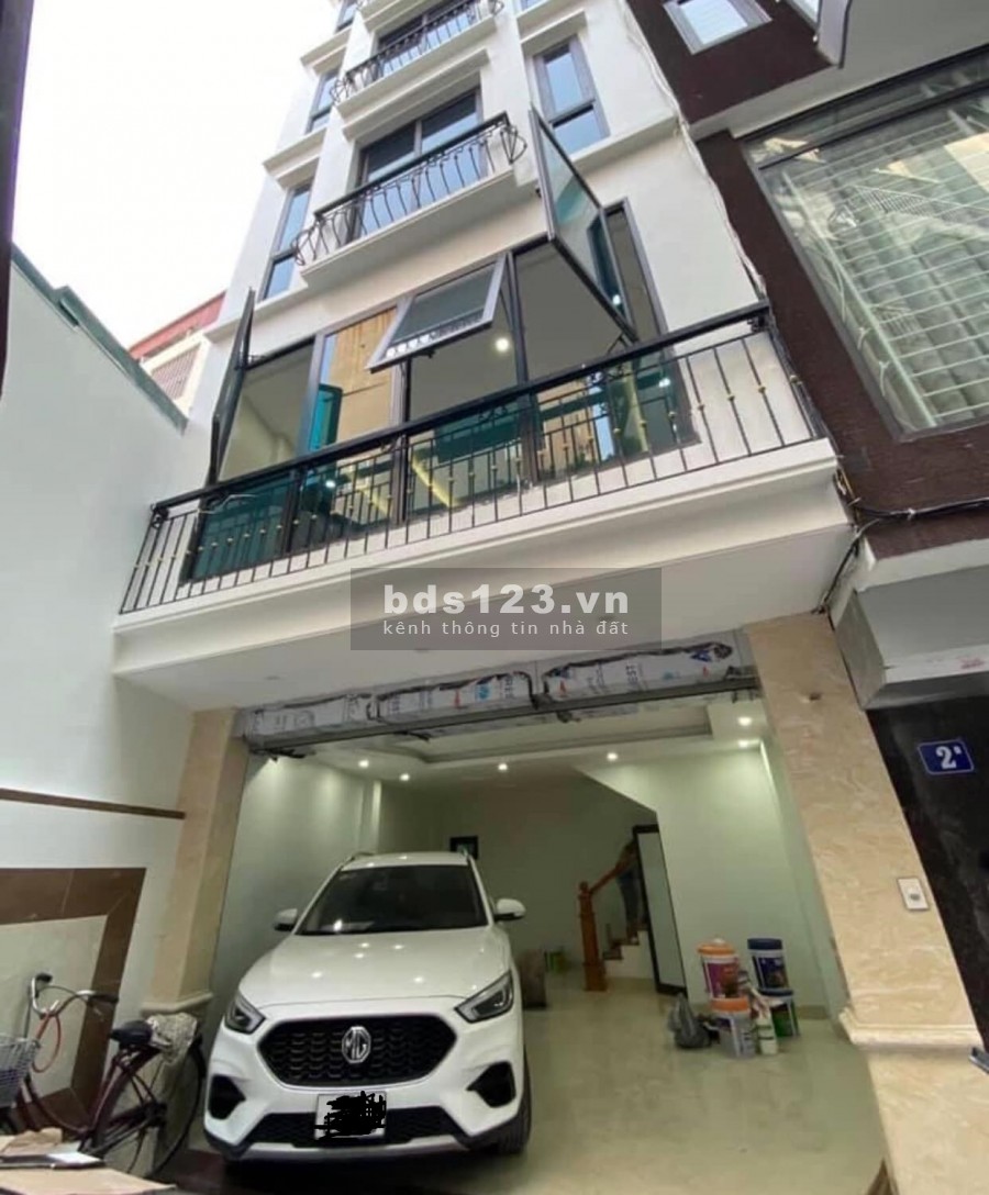 Bán gấp nhà Cầu Giấy nguyên căn lô góc ga ra ô tô mặt tiền 5,1m giá hợp lí giá bán 6.25 tỷ