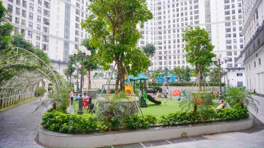 Cần bán gấp căn hộ 3003 diện tích 121m2 thông thuỷ thuộc dự án CT8 The Emerald Mỹ Đình.