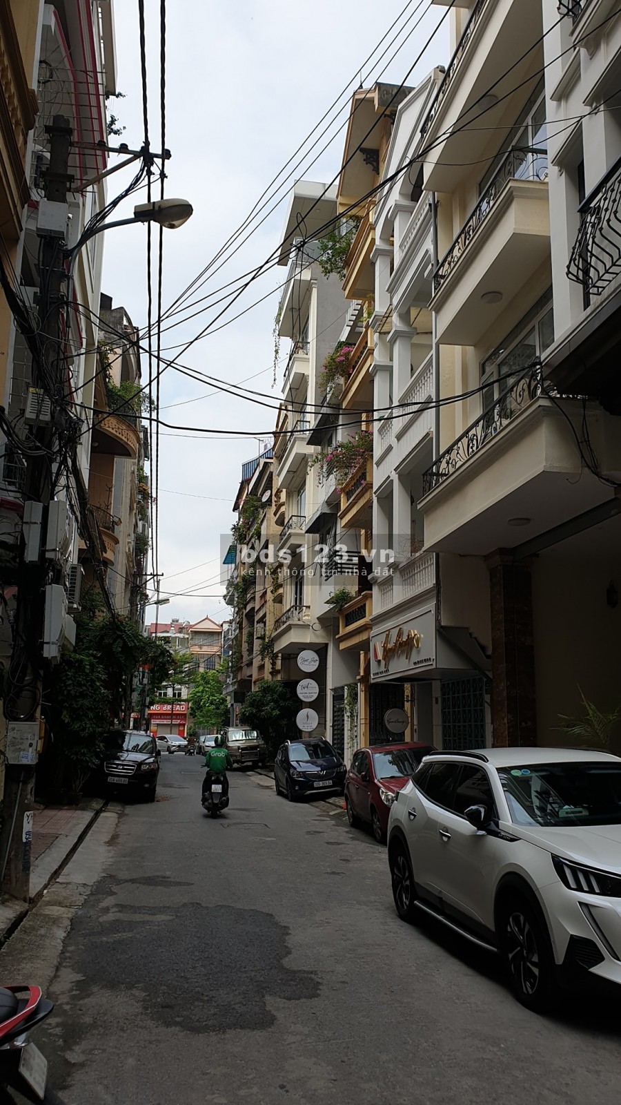 Tiện gì bằng để oto trong nhà diện tích nguyên căn rộng 45m2 Kim Ngưu giá nhỉnh 3 tỷ