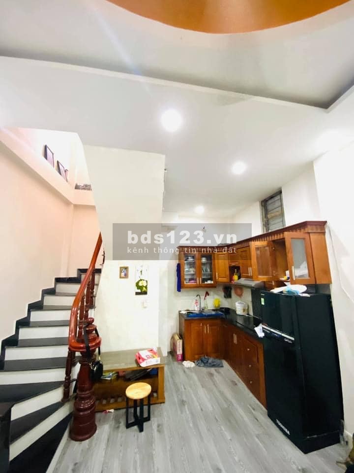Bán nhà hàng cực hiếm An Dương Vương, Bắc Từ Liêm, dtsd 30m2, 5 tầng, giá 2.4 tỷ