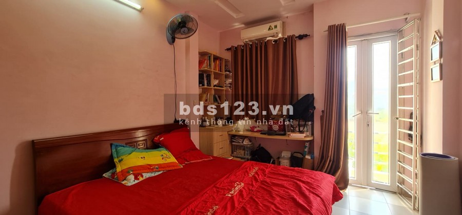 Siêu hiếm nhà đẹp vào ở ngay, đường ô tô ra vào, Gia Quất Long Biên dt 43m2 chỉ 3.8 tỷ