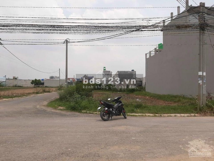Thanh lý lô đất đầu tư 8x25 gần KCN, MT đường TL 10, cách công viên Phú Lâm 20p, SHR