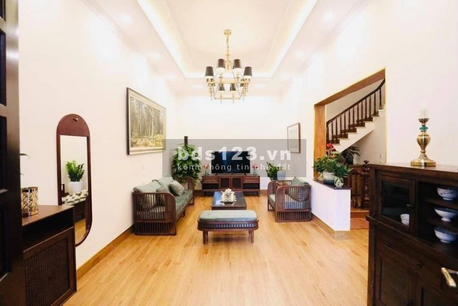 Bán gấp nhà đẹp mùa dịch ngõ ba gác phố Trần Khát Chân, diện tích 44m2, giá bán 3.7 tỷ
