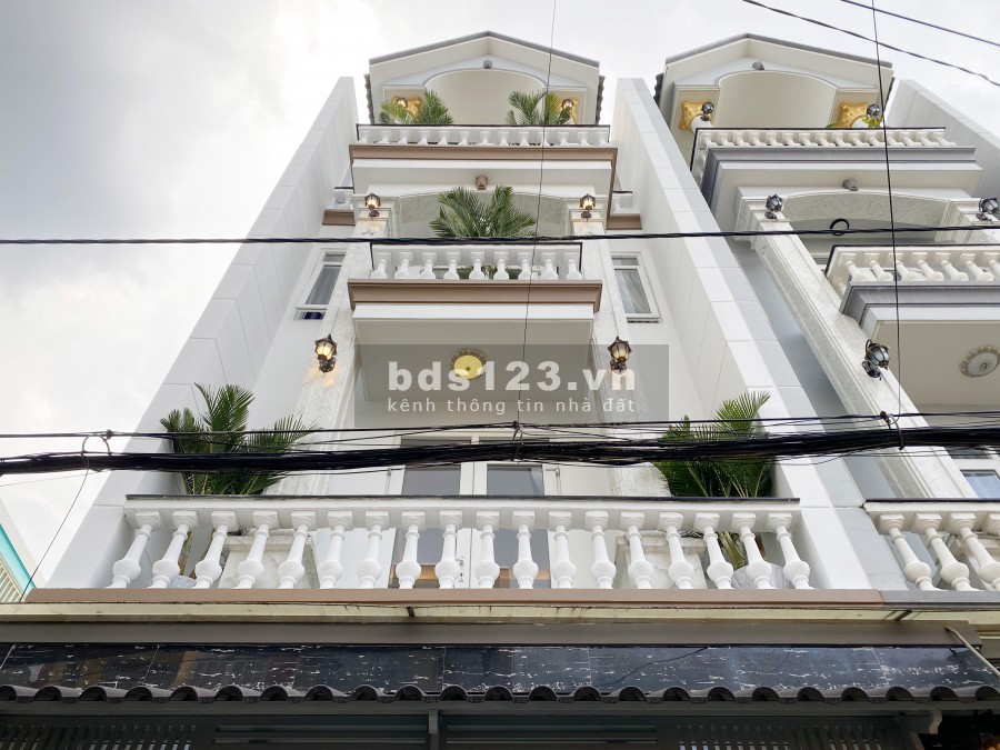 Bán nhà nguyên căn phường 6 Quận Gò Vấp, nhà mặt tiền khu Vip, 5 tầng dtsd 90m2, nở hậu