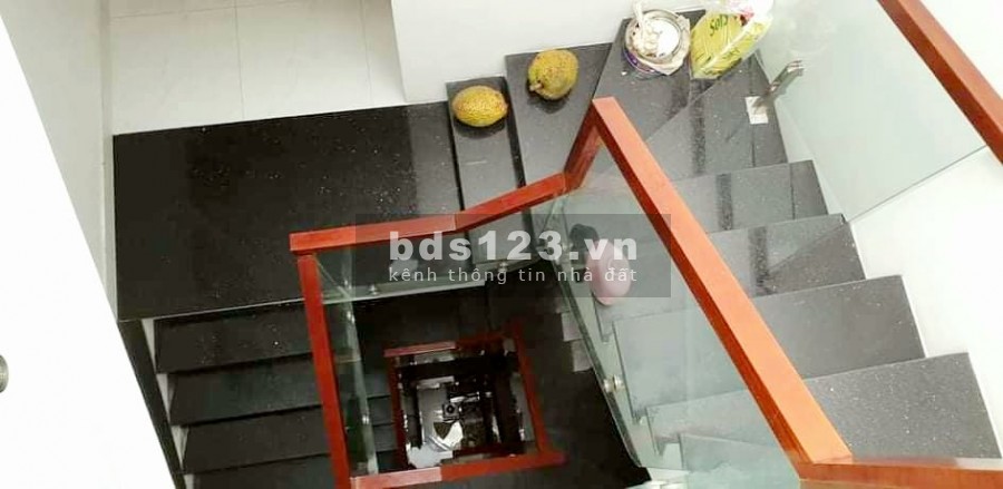 Mặt phố Khuất Duy Tiến Hà Nội vị trí kinh doanh đỉnh, 7 tầng thang máy 2 mặt thoáng, giá 16.5 tỷ