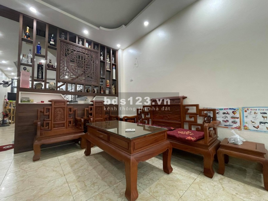 View Sông Hồng nhà Ngọc Thụy, Long Biên, dt 110m2, 5 tầng, giá 6.3 tỷ hai ô tô vào sân