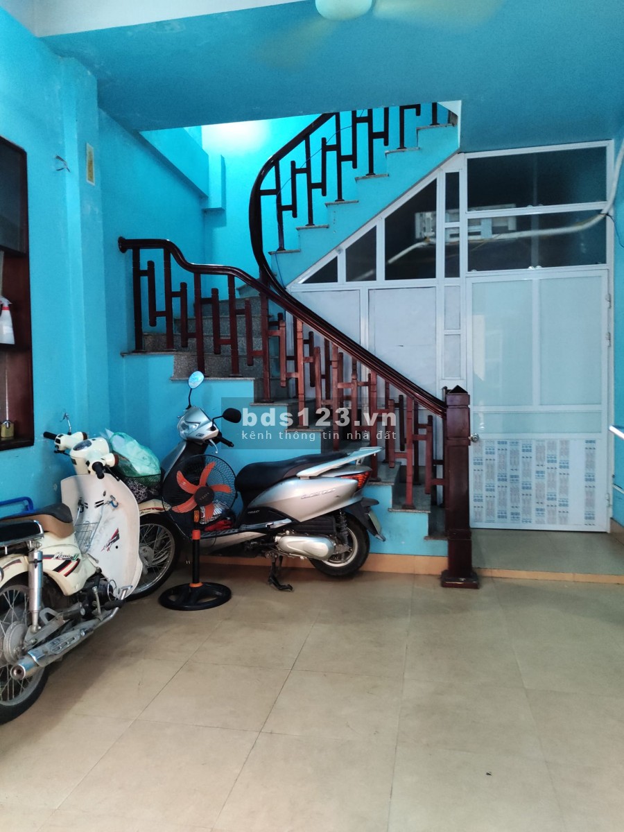 Bán nhà địa chỉ 8/167/8 Lê Quang Đạo diện tích sử dụng 32m2 4 tầng giá 2.75 tỷ
