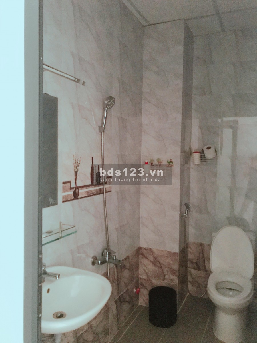 Chính chủ cần bán nhà nguyên căn trung tâm Sài Gòn, giá bán 5.7 tỷ, tiện ích xung quanh đủ
