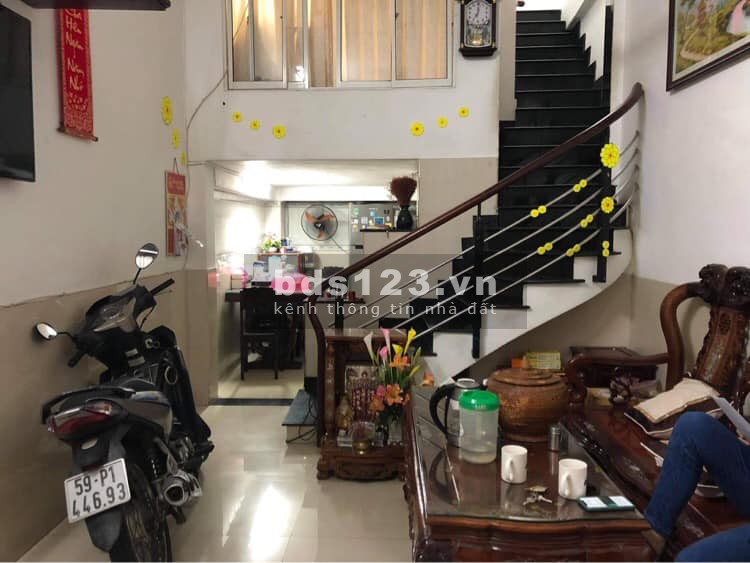 Duy nhất 1 căn đường Cách Mạng Tháng Tám, diện tích 40m2, 5 tầng, giá bán 5,5 tỷ