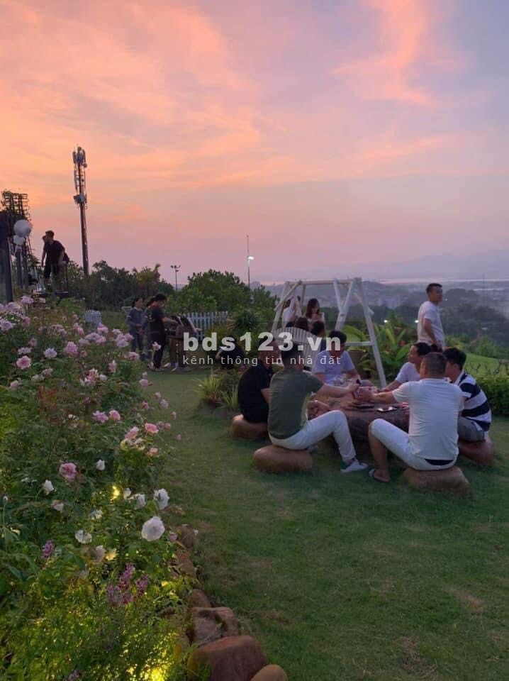 Bán căn biệt thự view Vịnh Hạ Long, 300m2 có bể bơi riêng, sân golf 18 hố