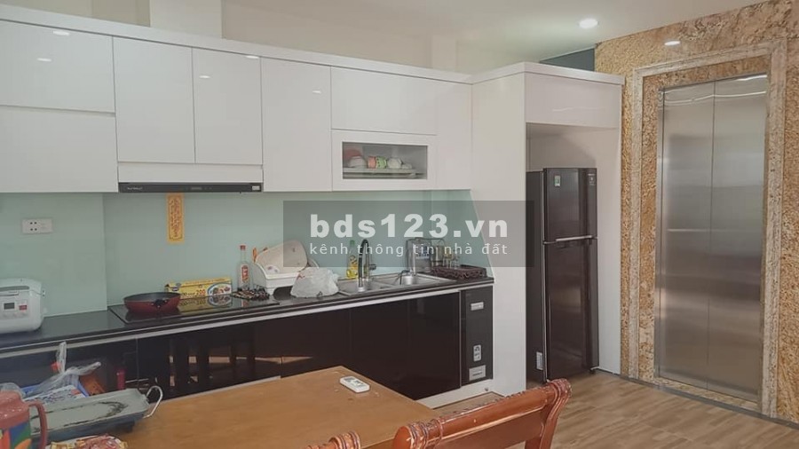 Bán nhà Xuân La thang máy gara ô tô phân lô ở sướng dtsd 68m2, 6 tầng, giá 12.3. tỷ