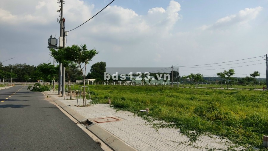 Chỉ cần trả trước 650 triệu sở hữu ngay đất 2 mặt tiền liên hệ xem đất 0797456386