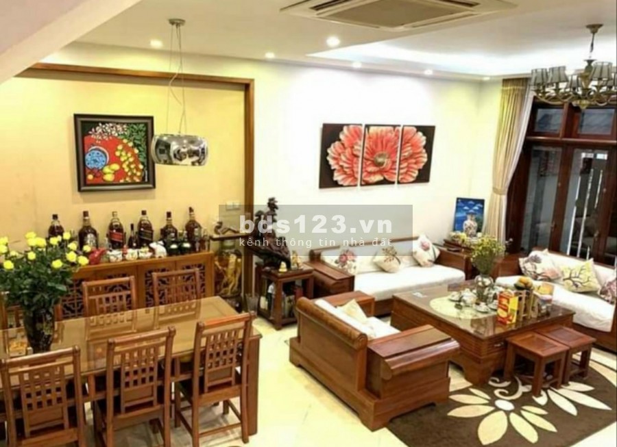 Nhà đẹp Trần Cung cần bán gấp, diện tích sử dụng 60m2 đúc 5 tầng, mặt tiền 5m, chỉ 4.3 tỷ