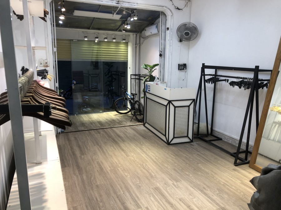 Cần cho thuê hoặc sang nhượng cửa hàng tại Phố Đông Các liên hệ 0927573634