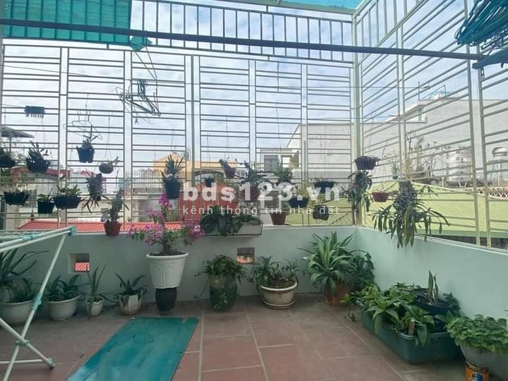 Hàng Hiếm nhà Võ Thị Sáu dt 40m2 lô góc thoáng sáng giá yêu thương