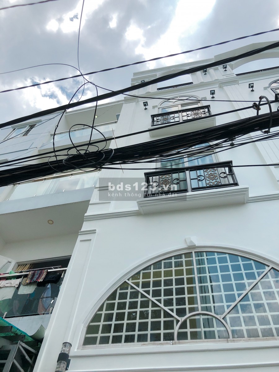 Chính chủ cần bán nhà nguyên căn trung tâm Sài Gòn, giá bán 5.7 tỷ, tiện ích xung quanh đủ