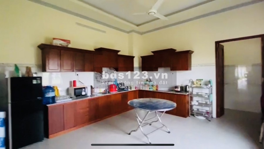 Bán nhà mặt tiền trung tâm thương mại Thạnh Phú tặng 27 món nội thất trị giá 200 triệu