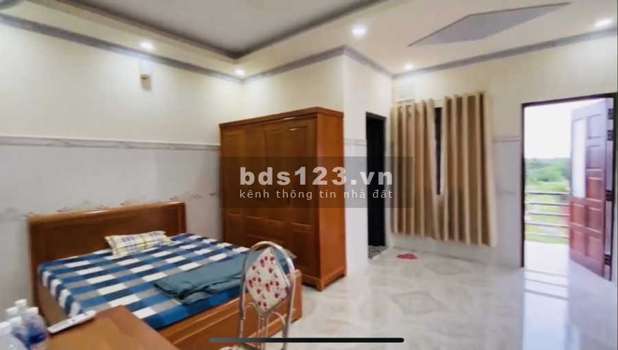 Bán nhà mặt tiền trung tâm thương mại Thạnh Phú tặng 27 món nội thất trị giá 200 triệu