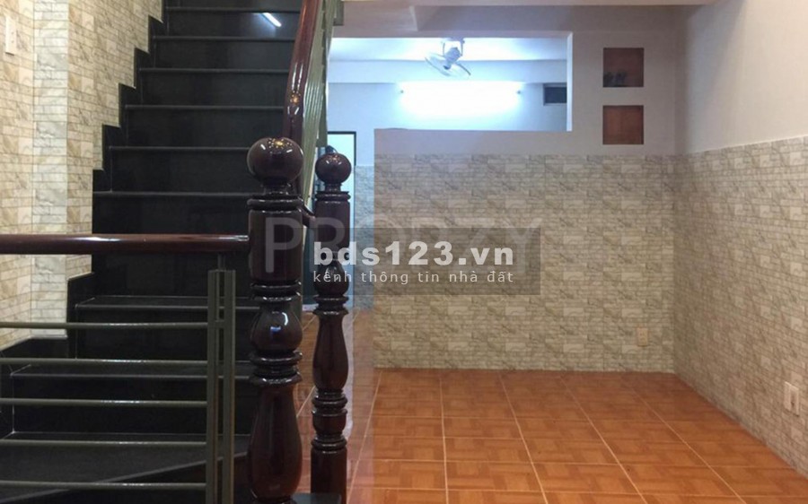 Bán nhà hẻm xe hơi Quận 7 vị trí đắc địa cách Lotte Mart Quận 7, 3 phút đi xe, giá 4.5 tỷ