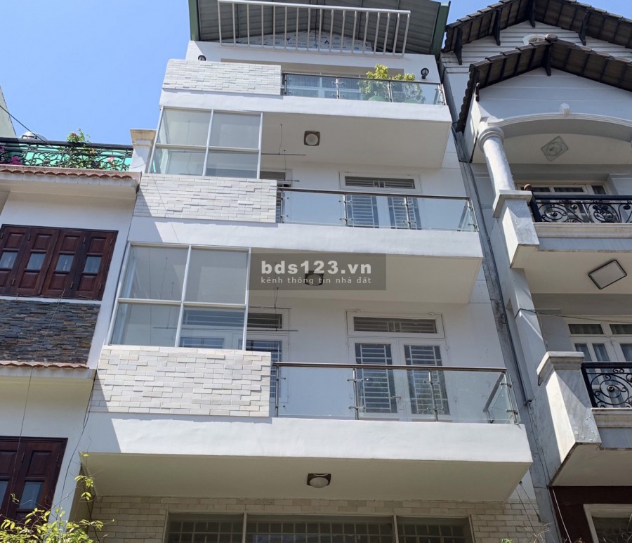 Nhà nguyên căn cao cấp Nhà nguyên căn cao cấp