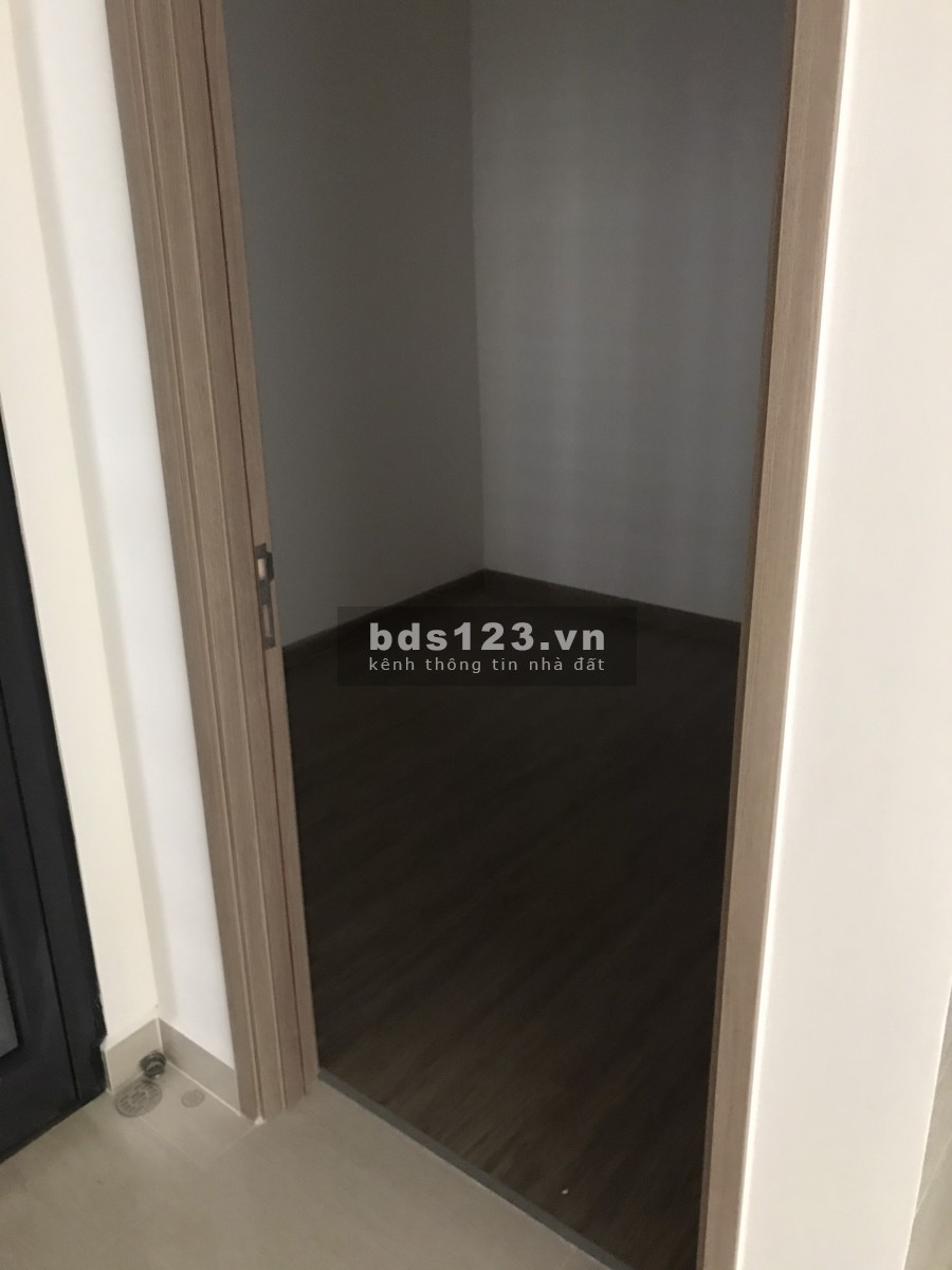 Bán cắt lỗ căn hộ 2 phòng ngủ tầng trung view thoáng giá chỉ 1.5 tỷ, tại Vinhomes Ocena Park