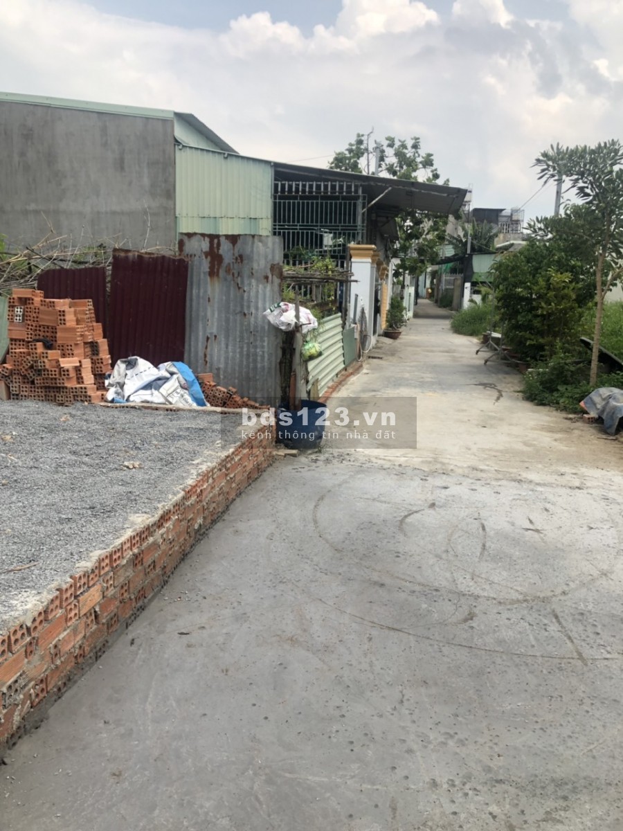 Bán 111m2 đất sổ riêng KP5, Trảng Dài, Biên Hòa, Đồng Nai, giá 1.250 tỷ. Lh: 0931292057