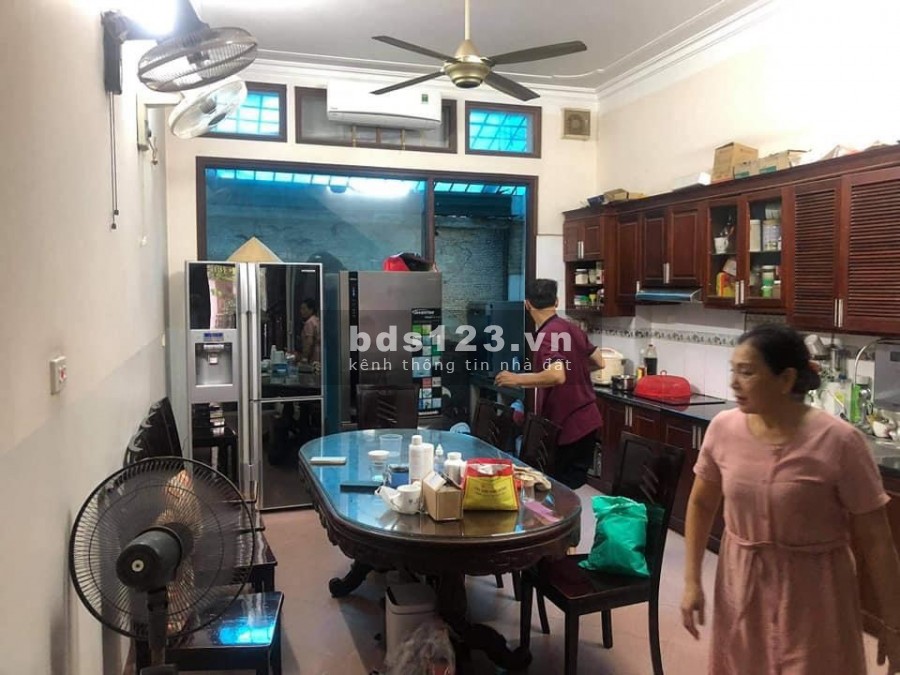 Bán nguyên căn căn khu đô thị Văn Quán rất gần Hồ kinh doanh tốt dtsd 66m2 giá bán 8,9 tỷ