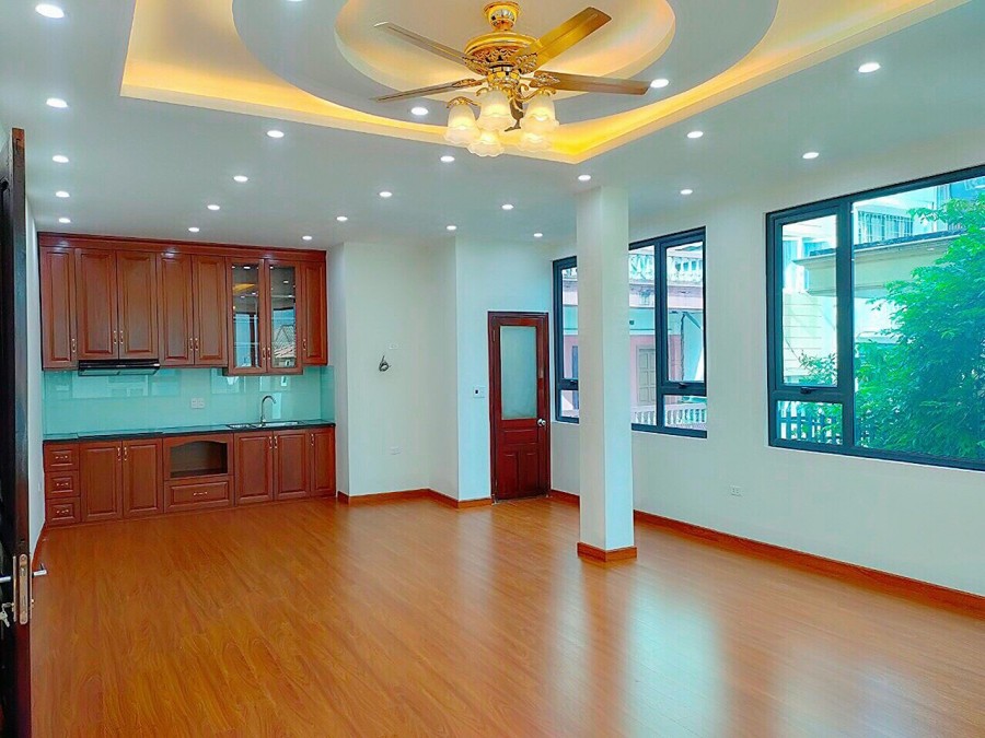 Chính chủ bán nhà tại Số 67/25 phố vũ Ngọc phan, Đống Đa DT 42.75m2x5 tầng Giá 13 tỷ LH 0912522909