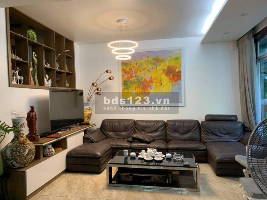 Ngọc Lâm, Long Biên dt 70m2, 5 tầng, mt 7,5m, lô góc, ô tô, vỉa hè, kinh doanh, nhỉnh 8 tỷ