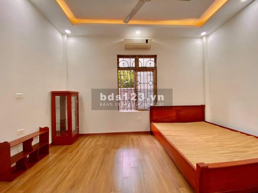 Bán nhà Trần Khát Chân, còn mới nguyên vào ở ngay, diện tích 34m2, giá bán 3.4 tỷ