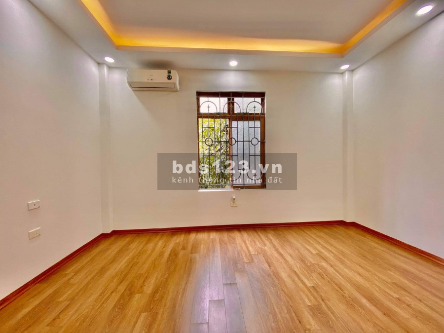 Bán nhà Trần Khát Chân, còn mới nguyên vào ở ngay, diện tích 34m2, giá bán 3.4 tỷ