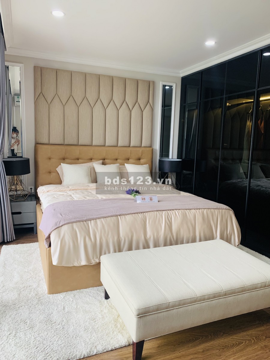 Bán gấp căn 2 phòng ngủ Udic Westlake, view Hồ Tây, ban công Đông Nam, giá 3 tỷ 5xx