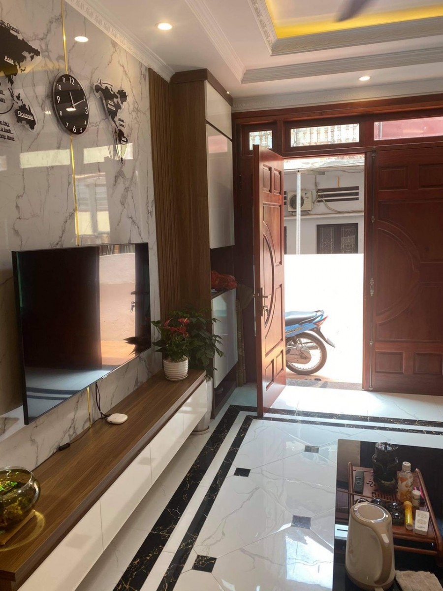 Chính chủ cần bán nhanh ngôi nhà đẹp, bao mới tại Phúc Đồng Long Biên, giá tốt