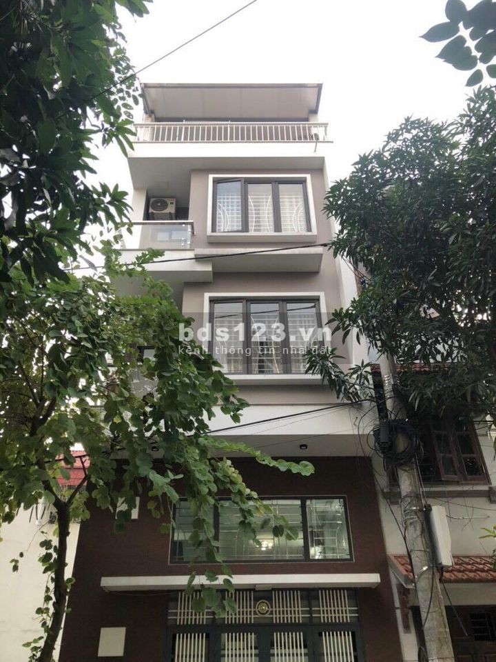 Bán nhà tầng siêu đẹp, ô tô vào nhà, Thạch Bàn, Quận Long Biên, dtsd 60m2, giá 4.7 tỷ