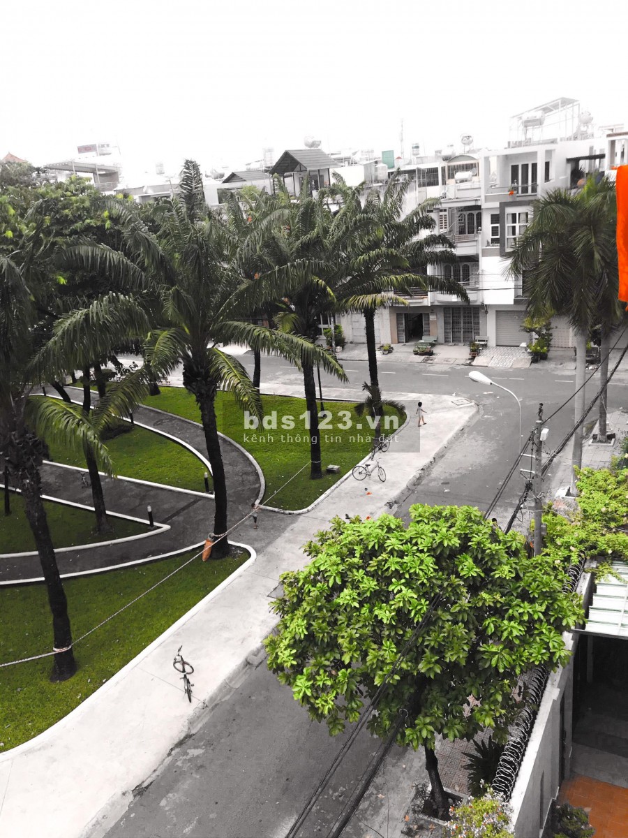 Bán khách sạn 4 tầng kiê cố 2 sao trung tâm Tên Lửa, vị trí đắc địa, sang trọng quý phái