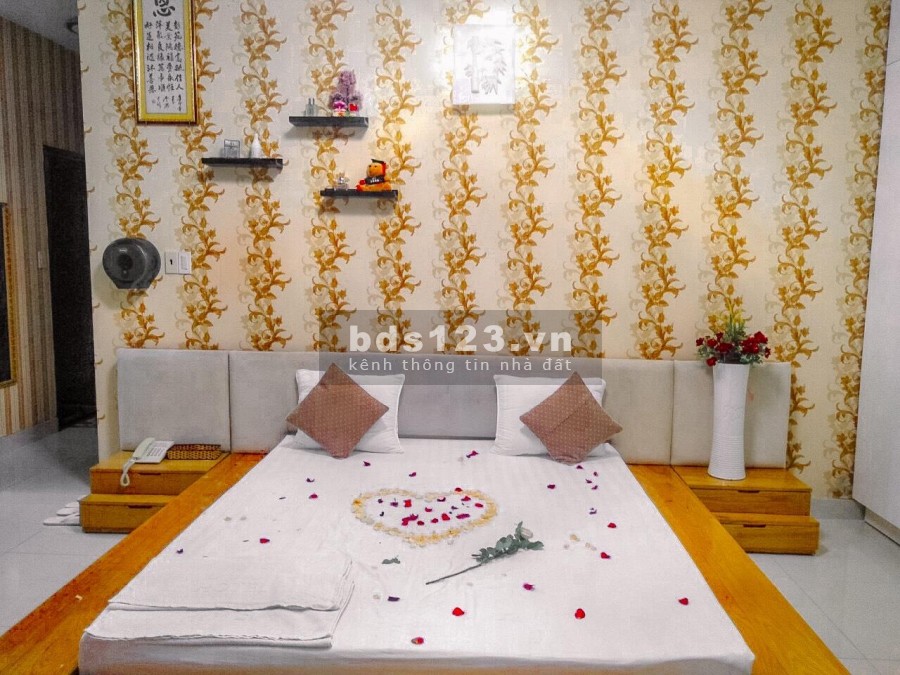 Bán khách sạn 4 tầng kiê cố 2 sao trung tâm Tên Lửa, vị trí đắc địa, sang trọng quý phái