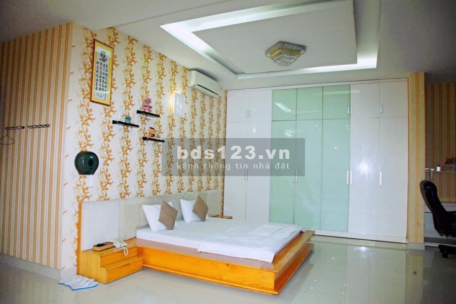 Bán khách sạn 4 tầng kiê cố 2 sao trung tâm Tên Lửa, vị trí đắc địa, sang trọng quý phái